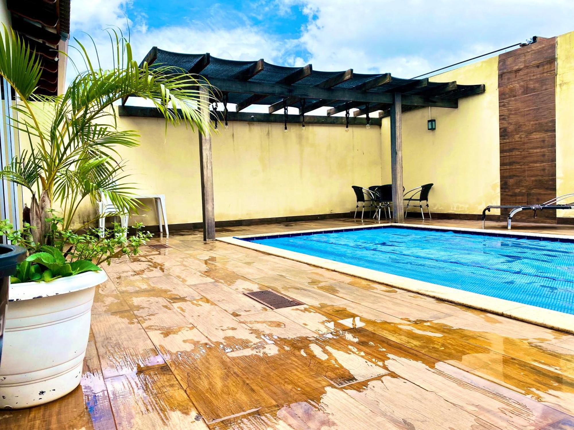 Casa Com Piscina E Duas Suites Perto Do Parque Lagoa Quente Caldas Novas Exterior photo